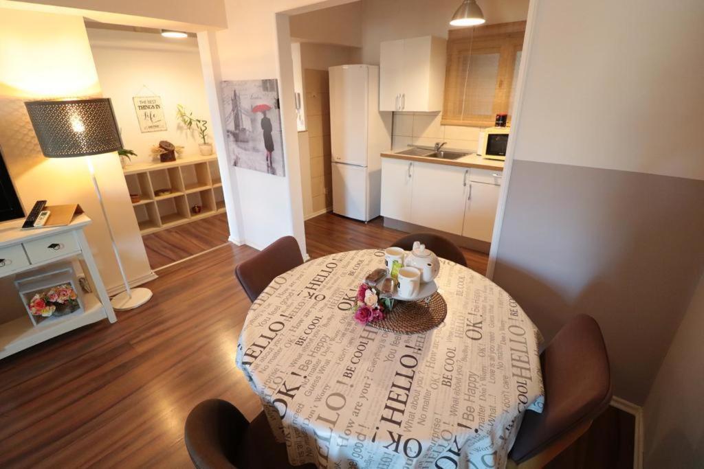Eva Twin Apartments บูคาเรสต์ ภายนอก รูปภาพ