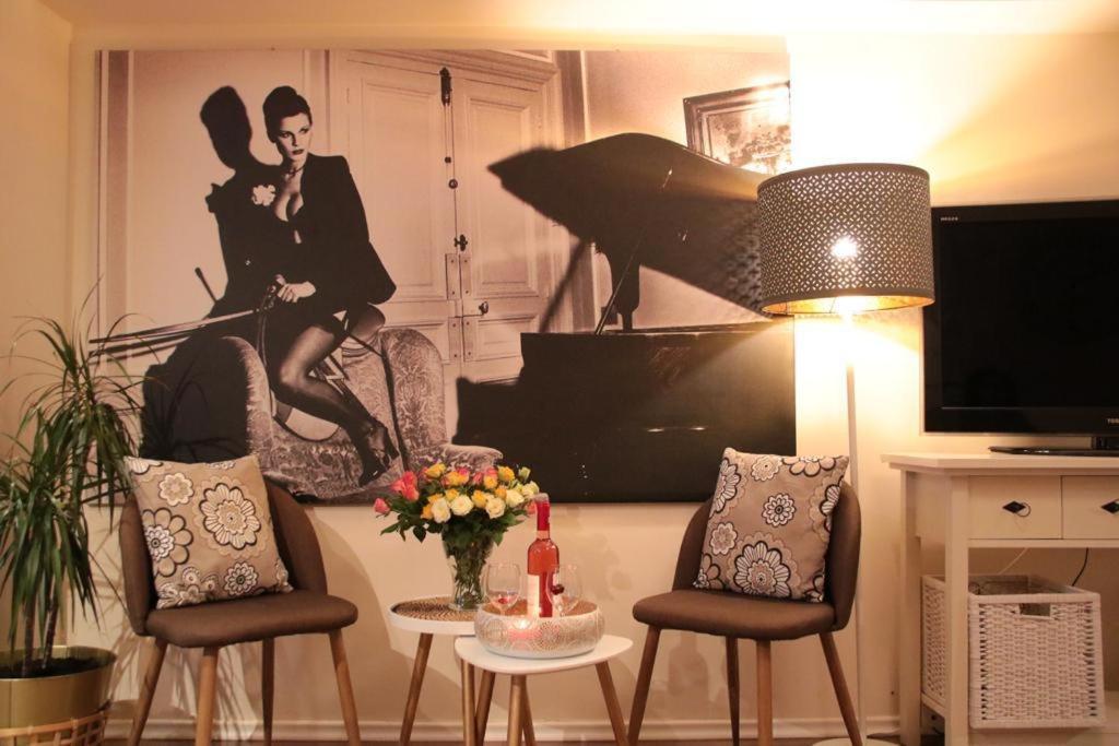Eva Twin Apartments บูคาเรสต์ ภายนอก รูปภาพ