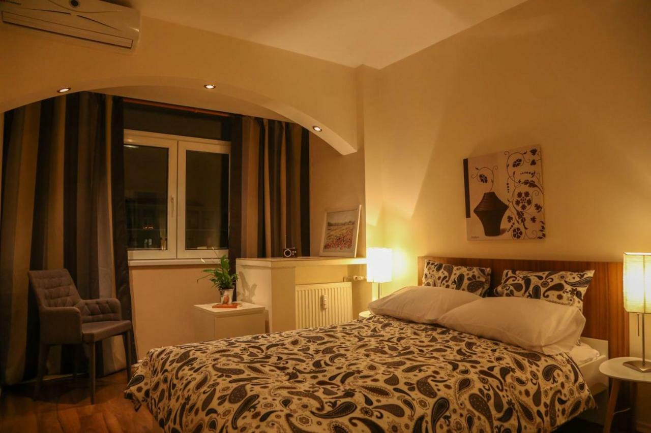 Eva Twin Apartments บูคาเรสต์ ภายนอก รูปภาพ