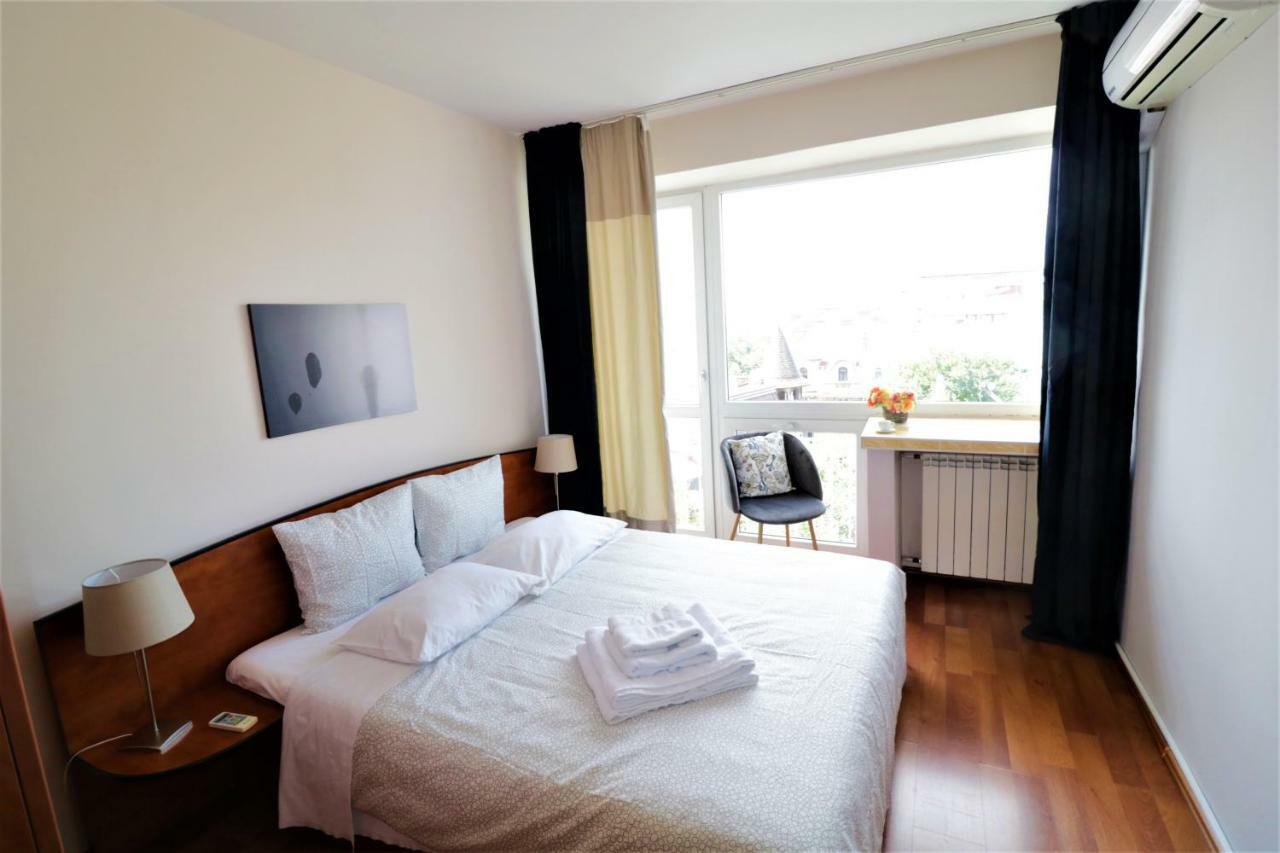 Eva Twin Apartments บูคาเรสต์ ภายนอก รูปภาพ